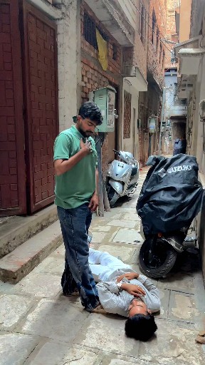 Dost ko kaise chor sakte hai isko sath le jaynghe 
